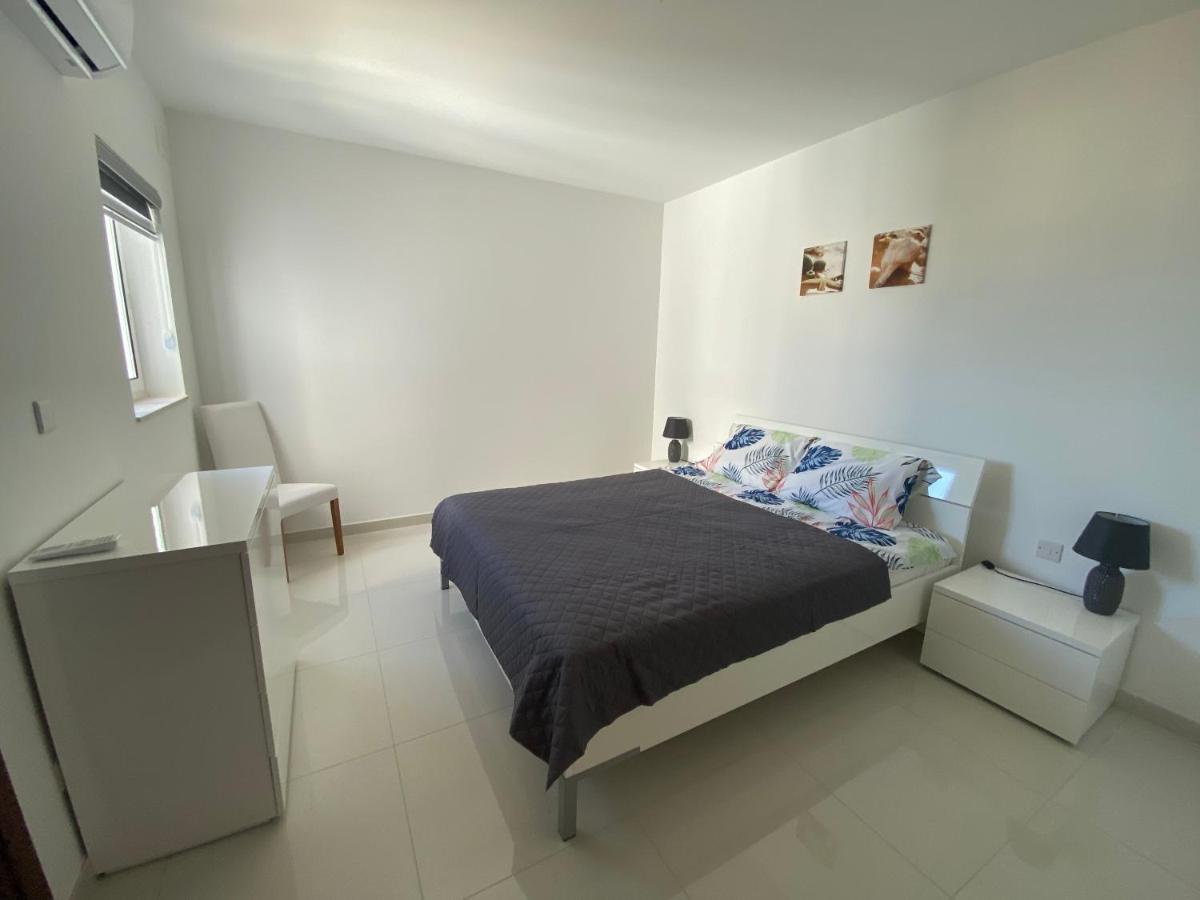 Sunshine Apartments Mellieha - Modern Two Bedroom Penthouse With Terrace Екстериор снимка